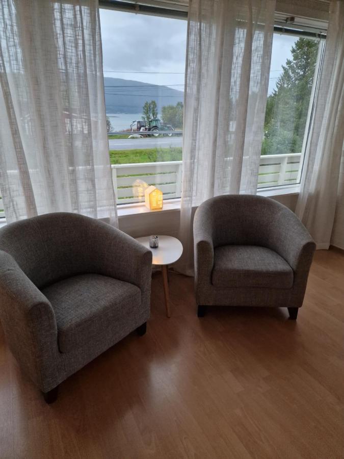 Warm And Cozy Cottage, Great Location Kvaloya エクステリア 写真
